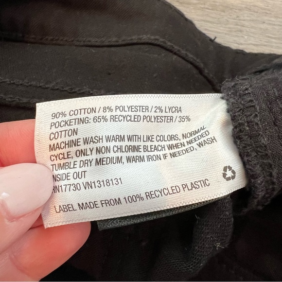 Universal Thread High Rise 90’s shorts size 10 - Picture 4 of 6